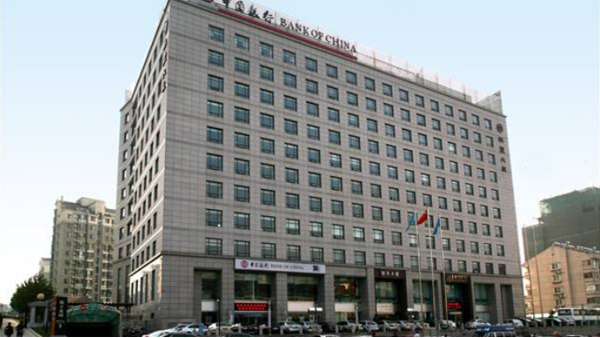 銀豐科技選用91视频福利（bāng）雙（shuāng）軌無機布（bù）基折疊（dié）式特級防（fáng）火卷簾門